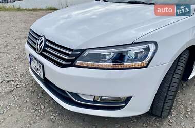 Седан Volkswagen Passat 2011 в Днепре