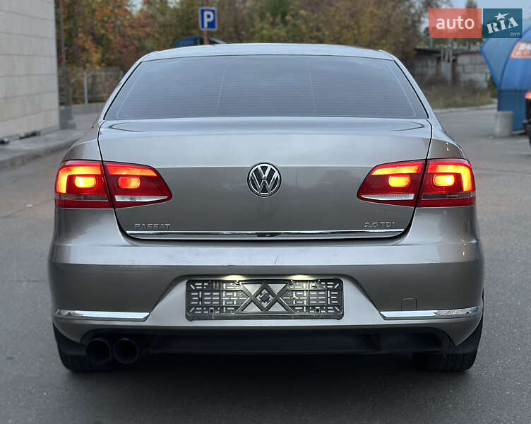 Седан Volkswagen Passat 2011 в Киеве