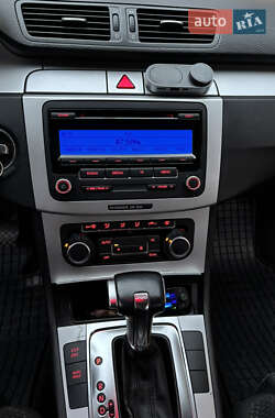 Седан Volkswagen Passat 2010 в 