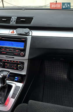 Седан Volkswagen Passat 2010 в 