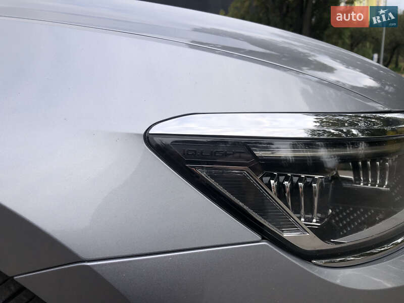 Универсал Volkswagen Passat 2020 в Киеве