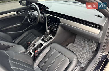 Седан Volkswagen Passat 2021 в 