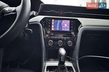 Седан Volkswagen Passat 2021 в 