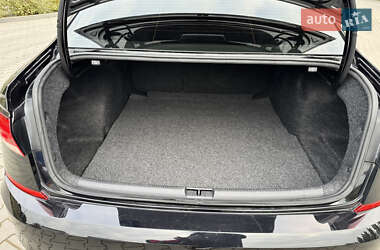Седан Volkswagen Passat 2021 в 