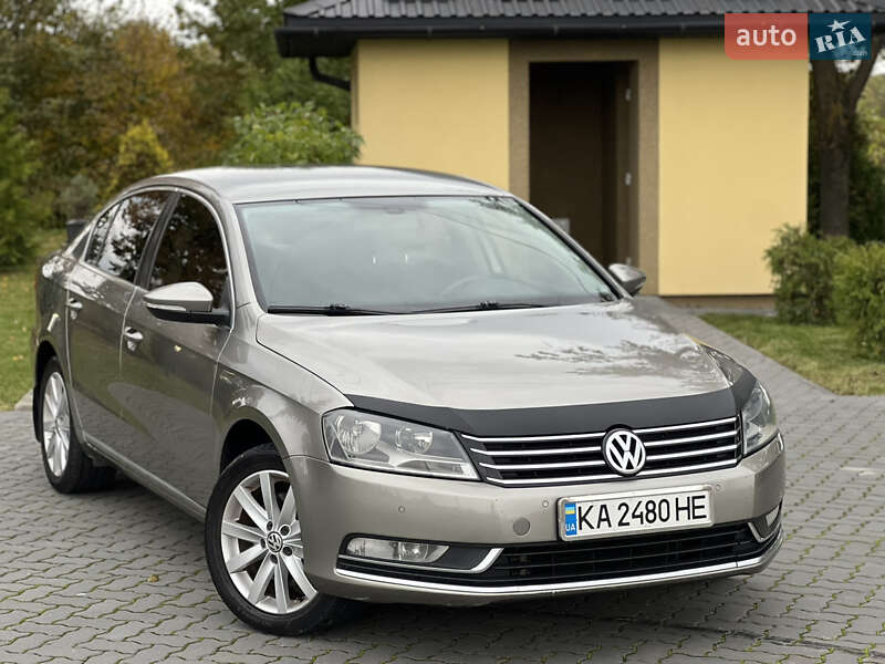 Седан Volkswagen Passat 2012 в Коломиї