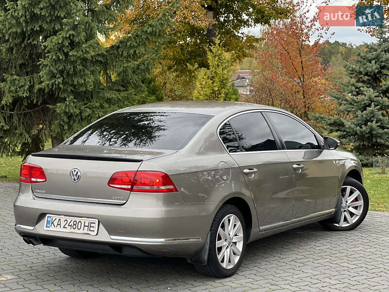 Седан Volkswagen Passat 2012 в Коломиї