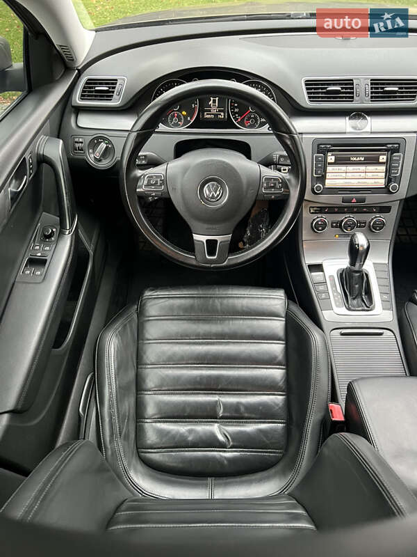 Седан Volkswagen Passat 2012 в Коломиї