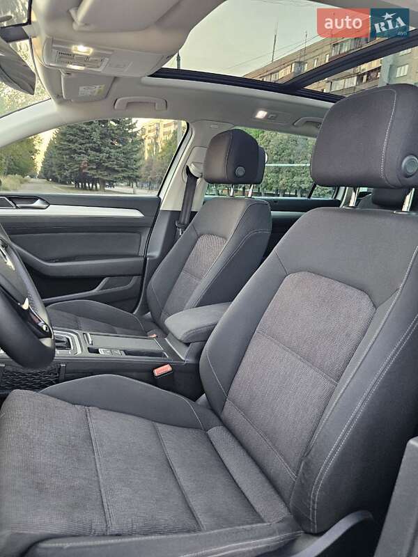 Универсал Volkswagen Passat 2016 в Славянске