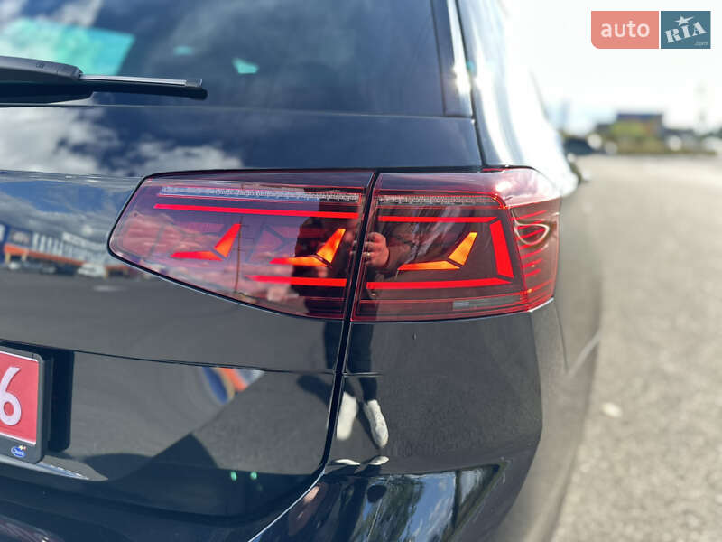 Универсал Volkswagen Passat 2020 в Луцке фото 12 Универсал Volkswagen Passat 2020 в Луцке