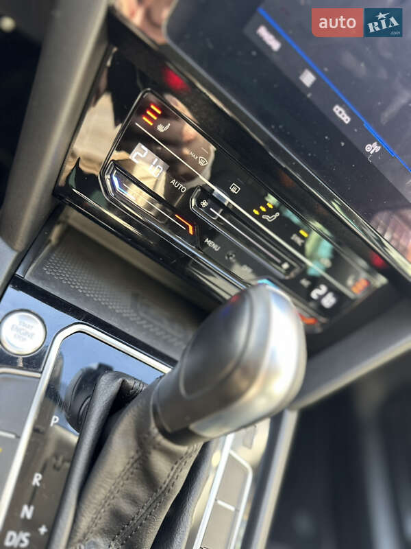 Универсал Volkswagen Passat 2020 в Луцке фото 31 Универсал Volkswagen Passat 2020 в Луцке