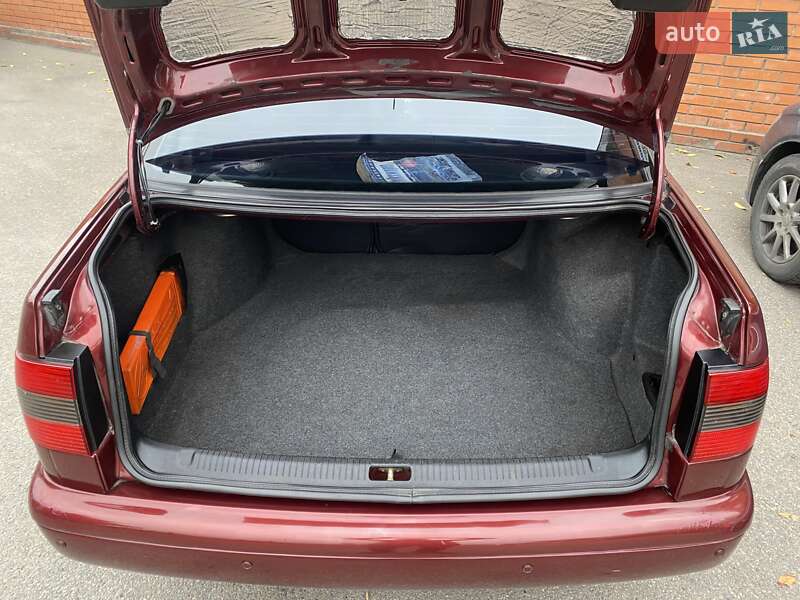 Седан Volkswagen Passat 1994 в Днепре фото 2 Седан Volkswagen Passat 1994 в Днепре