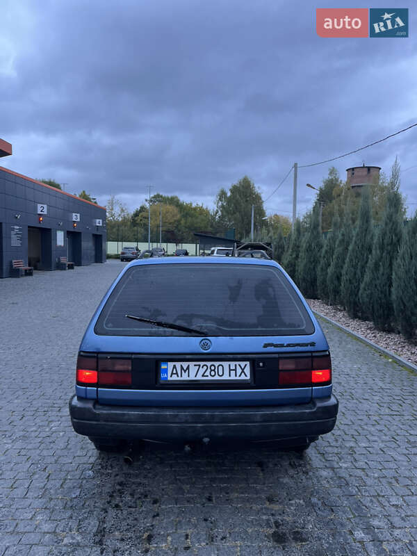 Универсал Volkswagen Passat 1993 в Коростышеве фото 3 Универсал Volkswagen Passat 1993 в Коростышеве