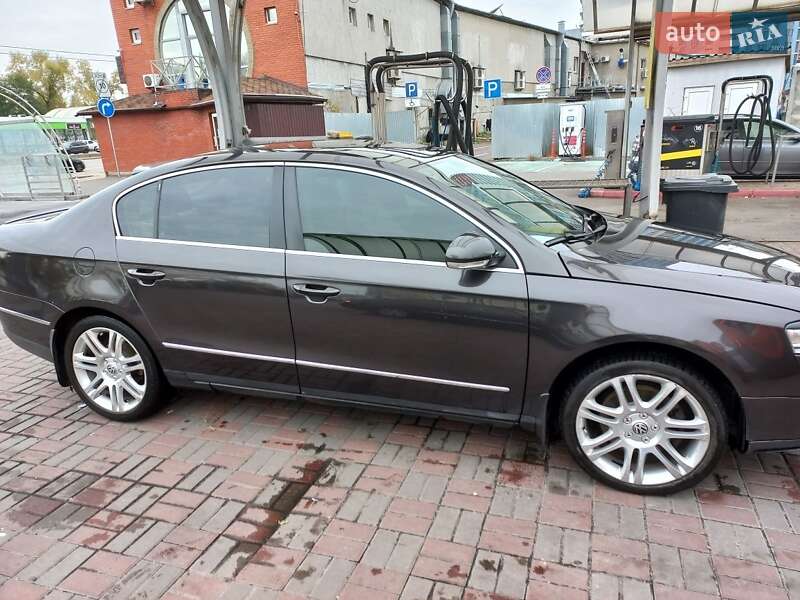 Седан Volkswagen Passat 2007 в Киеве