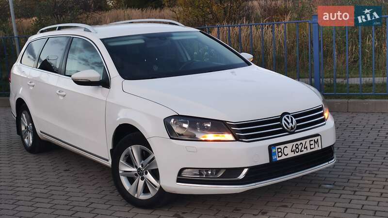 Універсал Volkswagen Passat 2012 в Дрогобичі