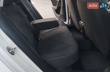 Универсал Volkswagen Passat 2012 в 