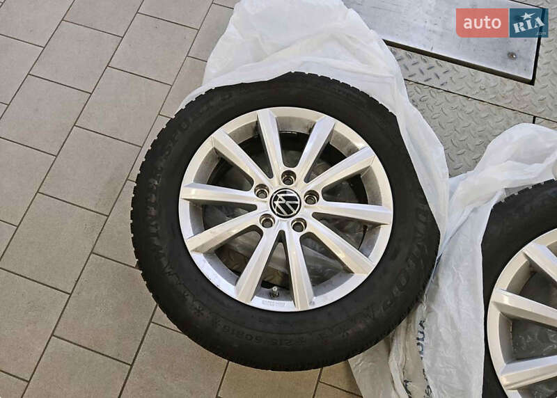 Универсал Volkswagen Passat 2020 в Киеве