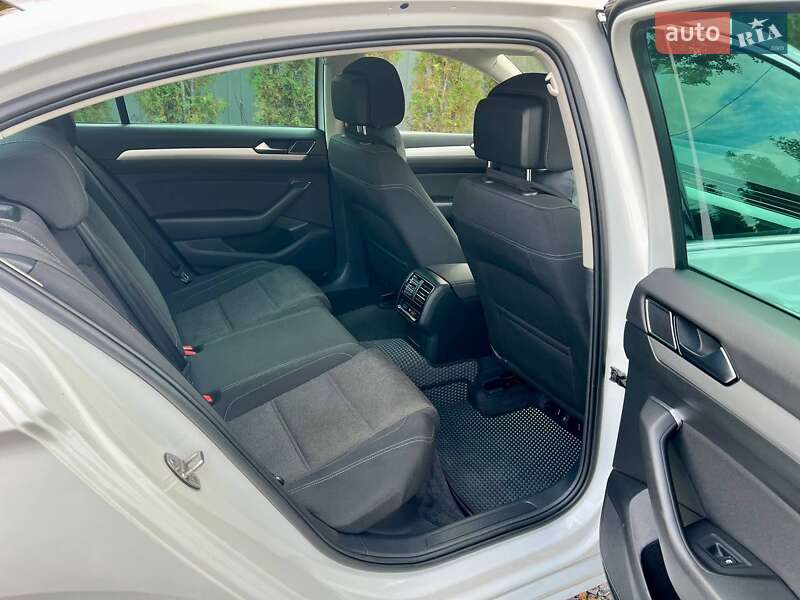 Седан Volkswagen Passat 2017 в Полтаве фото 74 Седан Volkswagen Passat 2017 в Полтаве