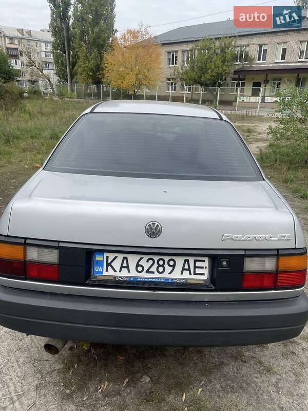 Седан Volkswagen Passat 1989 в Киеве фото 10 Седан Volkswagen Passat 1989 в Киеве