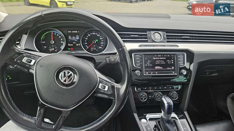 Універсал Volkswagen Passat 2016 в Львові фото 8 Універсал Volkswagen Passat 2016 в Львові