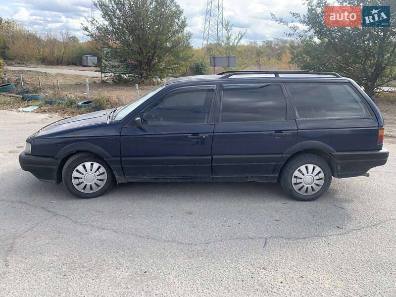 Універсал Volkswagen Passat 1989 в Дніпрі