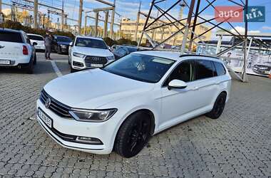 Универсал Volkswagen Passat 2015 в Черновцах