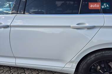 Универсал Volkswagen Passat 2015 в 