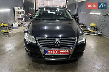 Универсал Volkswagen Passat 2010 в 