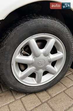 Универсал Volkswagen Passat 1996 в 