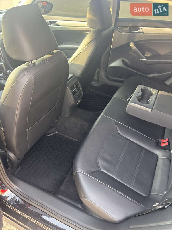 Седан Volkswagen Passat 2018 в Харкові фото 11 Седан Volkswagen Passat 2018 в Харкові
