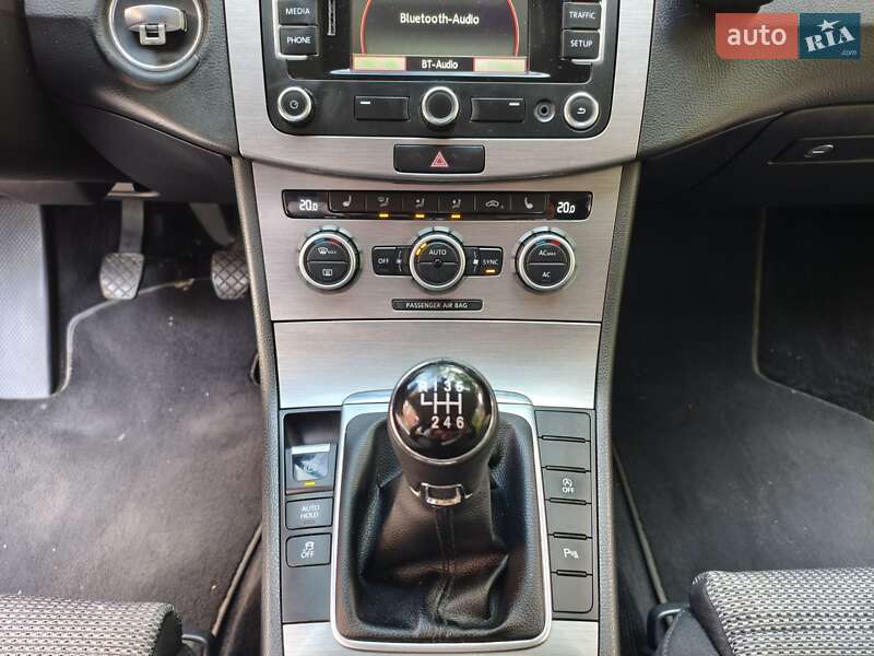 Універсал Volkswagen Passat 2012 в Львові фото 16 Універсал Volkswagen Passat 2012 в Львові