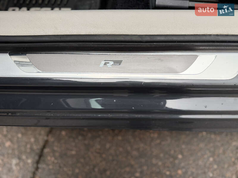 Седан Volkswagen Passat 2017 в Ровно