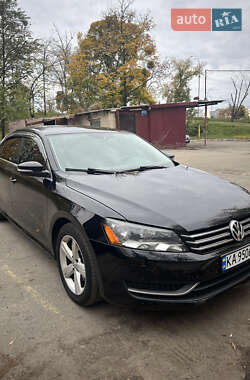 Седан Volkswagen Passat 2013 в Киеве