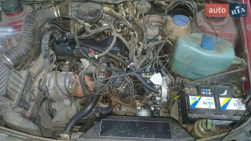 Седан Volkswagen Passat 1988 в Чернобае фото 23 Седан Volkswagen Passat 1988 в Чернобае