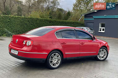 Седан Volkswagen Passat 2005 в  фото 20 Седан Volkswagen Passat 2005 в