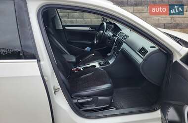 Седан Volkswagen Passat 2012 в 