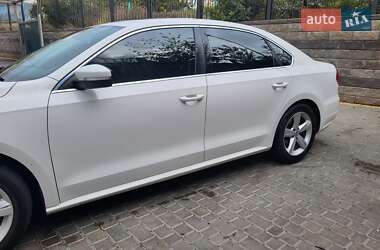 Седан Volkswagen Passat 2012 в 