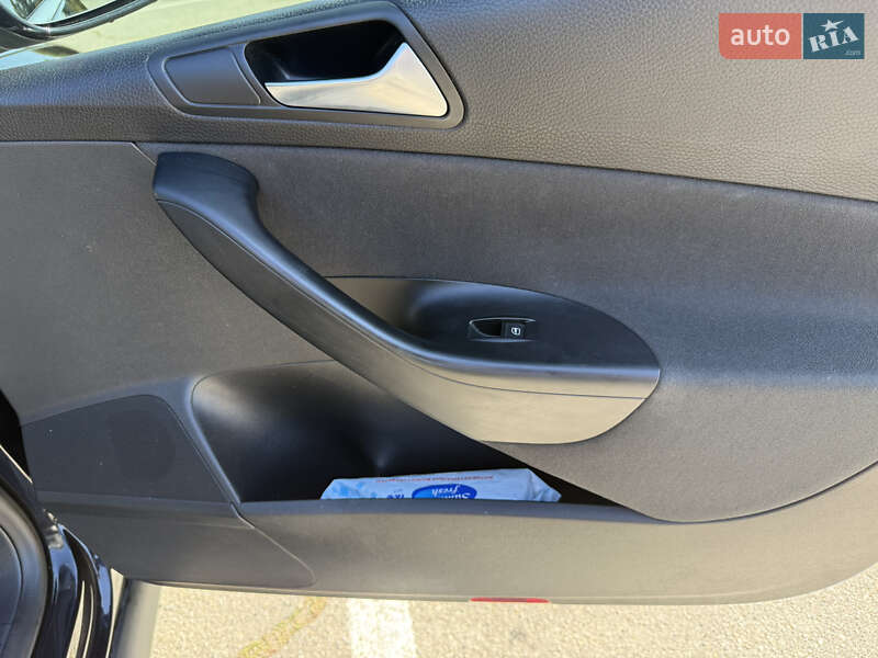 Седан Volkswagen Passat 2009 в Днепре фото 46 Седан Volkswagen Passat 2009 в Днепре