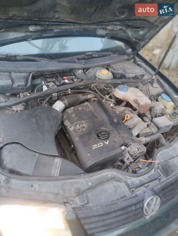 Седан Volkswagen Passat 1998 в Львове