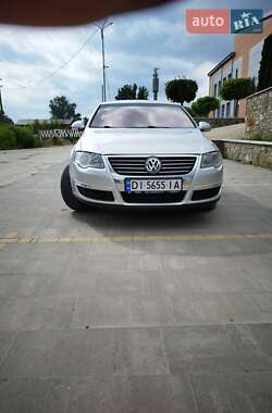 Седан Volkswagen Passat 2006 в 