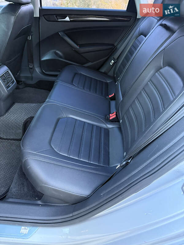Седан Volkswagen Passat 2015 в Дніпрі фото 27 Седан Volkswagen Passat 2015 в Дніпрі