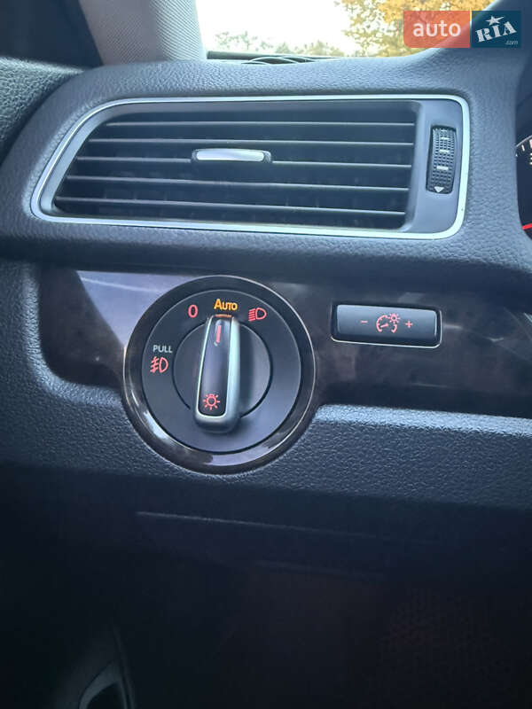 Седан Volkswagen Passat 2015 в Дніпрі фото 48 Седан Volkswagen Passat 2015 в Дніпрі