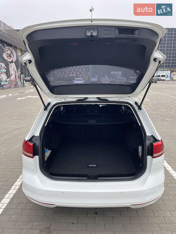 Універсал Volkswagen Passat 2015 в Луцьку фото 44 Універсал Volkswagen Passat 2015 в Луцьку