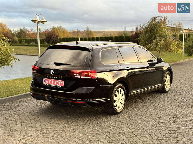 Універсал Volkswagen Passat 2021 в Львові