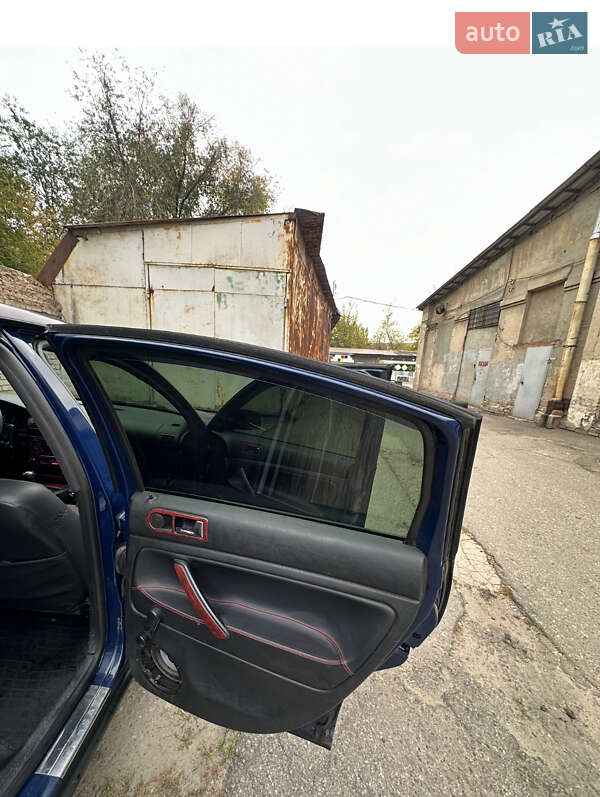 Седан Volkswagen Passat 2000 в Запорожье