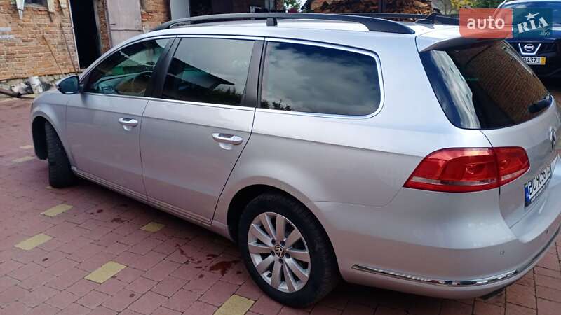 Универсал Volkswagen Passat 2011 в Шептицькому фото 6 Универсал Volkswagen Passat 2011 в Шептицькому