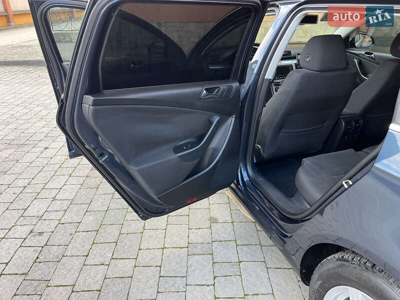 Універсал Volkswagen Passat 2008 в Коломиї