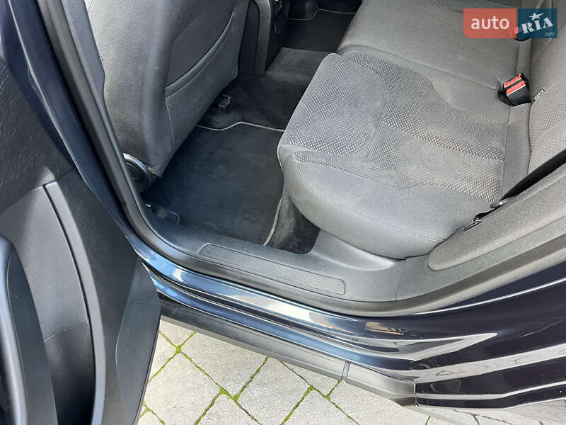 Універсал Volkswagen Passat 2008 в Коломиї