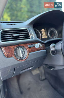 Седан Volkswagen Passat 2012 в 