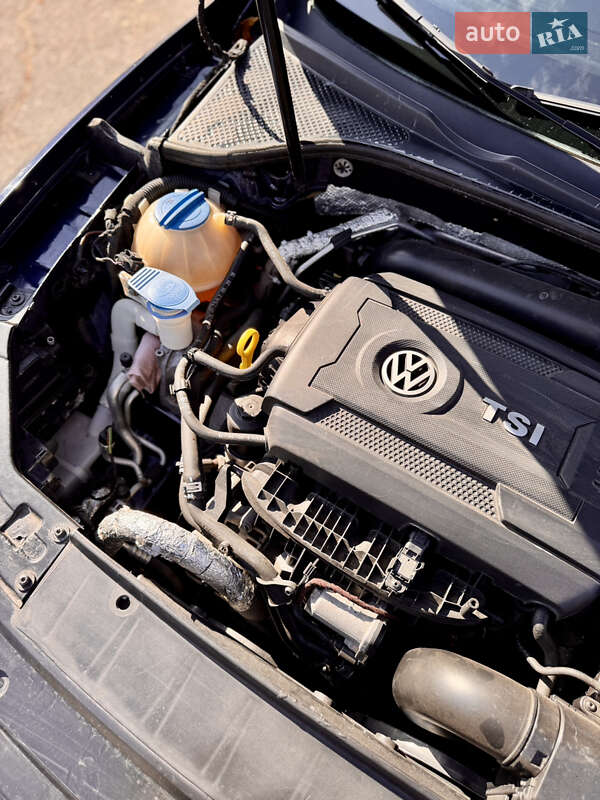 Седан Volkswagen Passat 2014 в Лозовой