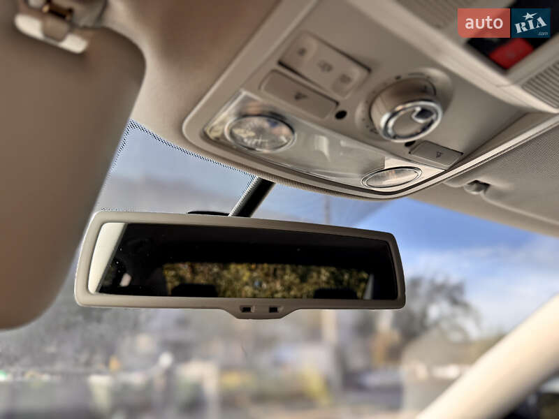 Седан Volkswagen Passat 2014 в Лозовой